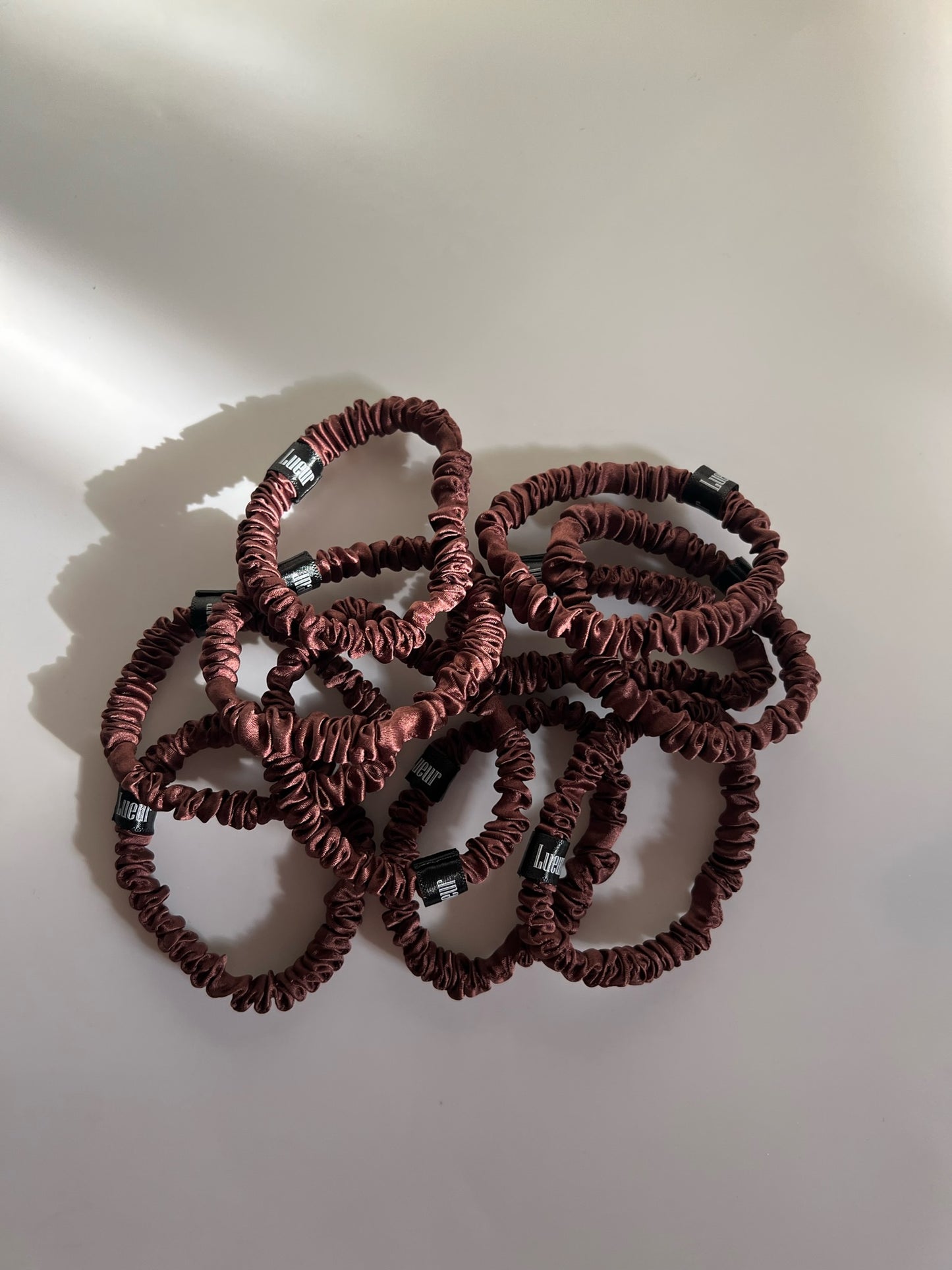 Signature Scrunchie - Brunette