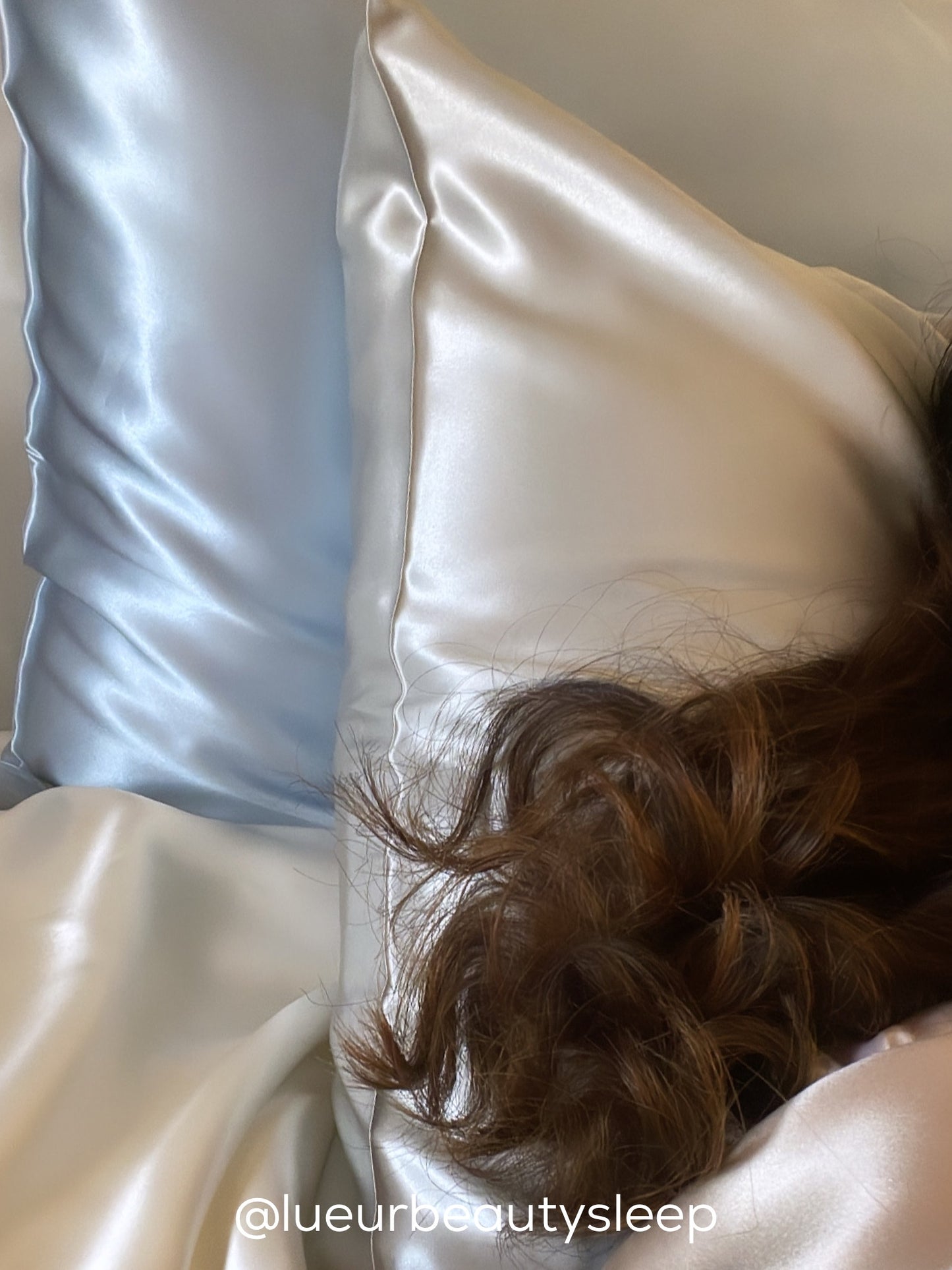 Shop the Duo - Silk Pillowcase in Metallic Grey