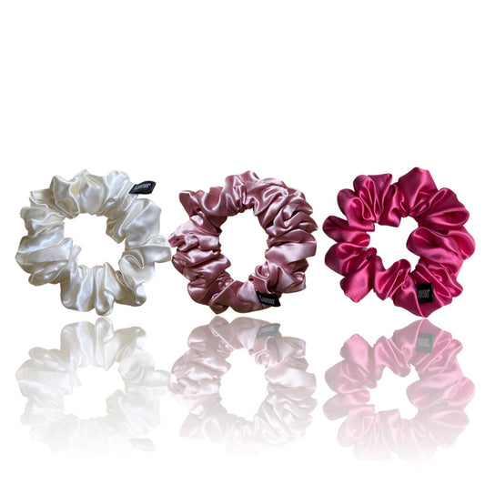 Small Silk Scrunchie - Love is in the air