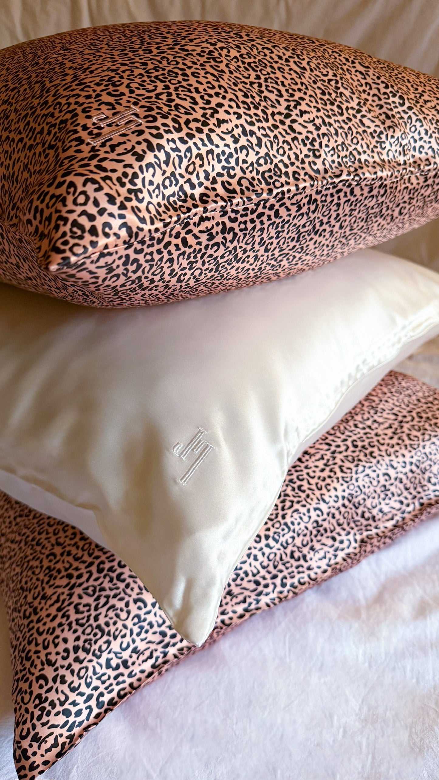Shop the Duo - Silk Pillowcase in Rose Gold Leopard