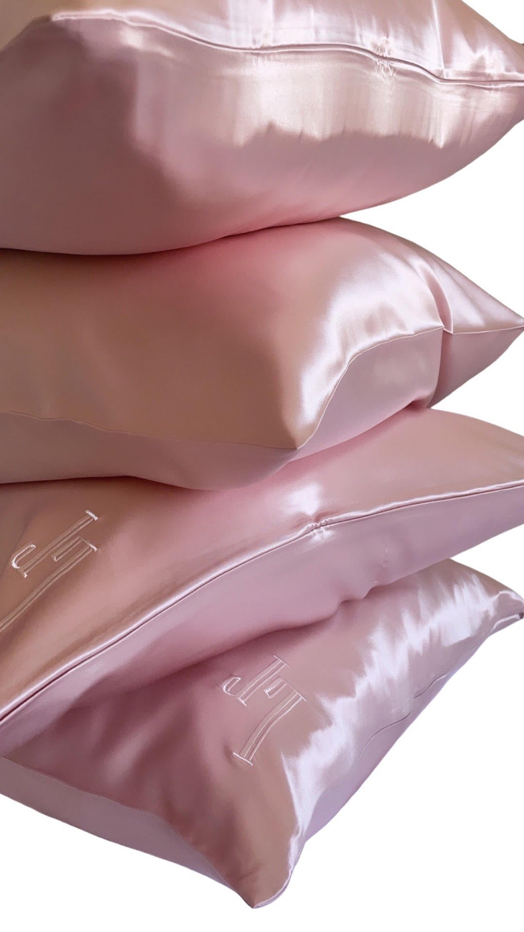 Shop the Duo - Silk Pillowcase in Pink